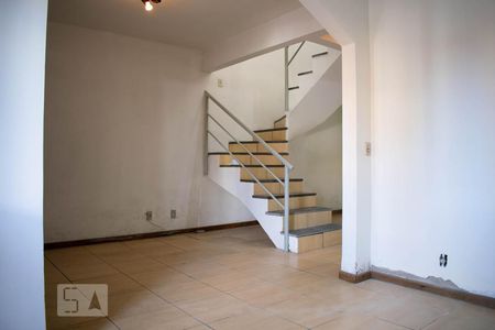 Sala de Estar de casa à venda com 4 quartos, 100m² em Aberta dos Morros, Porto Alegre