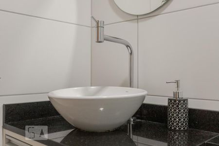 Apartamento à venda com 44m², 2 quartos e 1 vaga Apartamento à venda com 44m², 2 quartos e 1 vagaBanheiro