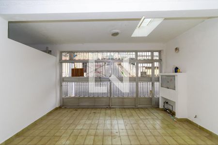 Casa à venda com 200m², 3 quartos e 1 vaga Casa à venda com 200m², 3 quartos e 1 vagaÁrea comum - Garagem