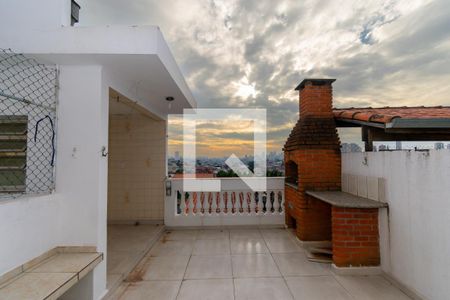 Casa à venda com 200m², 3 quartos e 1 vaga Casa à venda com 200m², 3 quartos e 1 vagaSacada