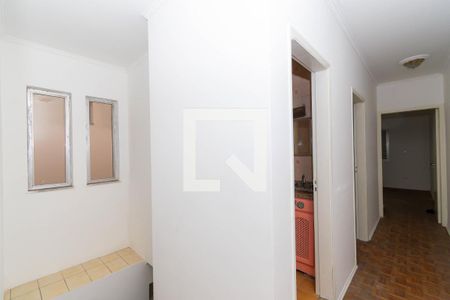 Casa à venda com 200m², 3 quartos e 1 vaga Casa à venda com 200m², 3 quartos e 1 vagaCorredor