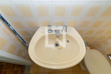 Casa à venda com 200m², 3 quartos e 1 vaga Casa à venda com 200m², 3 quartos e 1 vagaBanheiro da Suíte