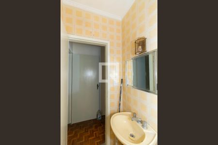 Casa à venda com 200m², 3 quartos e 1 vaga Casa à venda com 200m², 3 quartos e 1 vagaBanheiro da Suíte