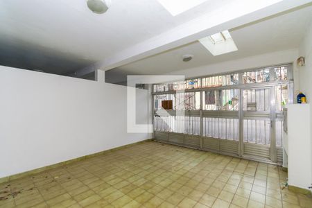Casa à venda com 200m², 3 quartos e 1 vaga Casa à venda com 200m², 3 quartos e 1 vagaÁrea comum - Garagem
