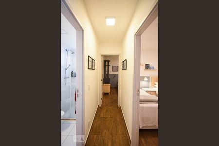 Corredor de apartamento à venda com 2 quartos, 48m² em Jardim Parque Morumbi, São Paulo