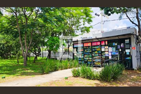 Apartamento para alugar com 55m², 2 quartos e 1 vaga Apartamento para alugar com 55m², 2 quartos e 1 vagaÁrea Comum - Mercadinho