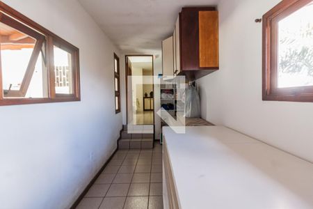 Casa para alugar com 330m², 4 quartos e 5 vagasÁrea de Serviço