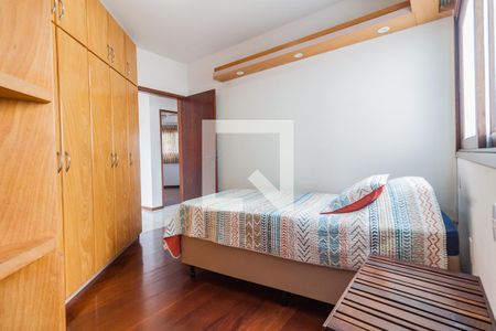 Casa para alugar com 330m², 4 quartos e 5 vagasQuarto 3