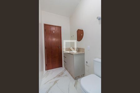 Casa para alugar com 330m², 4 quartos e 5 vagasBanheiro