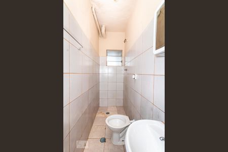 Banheiro de casa para alugar com 1 quarto, 65m² em Vila Constança, São Paulo