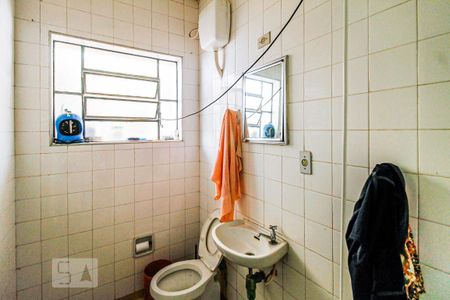 Casa à venda com 140m², 3 quartos e 4 vagasBanheiro de Serviço