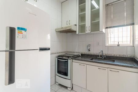 Cozinha de apartamento para alugar com 2 quartos, 60m² em Castelo, Belo Horizonte