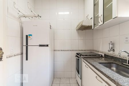 Cozinha de apartamento para alugar com 2 quartos, 60m² em Castelo, Belo Horizonte