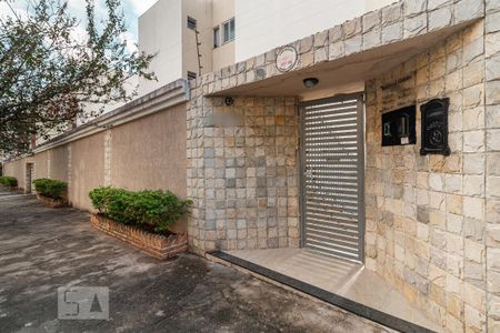 Apartamento para alugar com 60m², 2 quartos e 1 vagaFachada