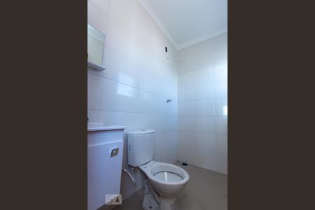Banheiro de kitnet/studio para alugar com 1 quarto, 34m² em Vila Augusta, Sorocaba