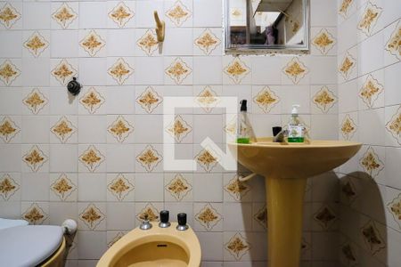 Casa à venda com 300m², 2 quartos e 2 vagasBanheiro