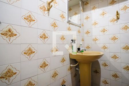 Casa à venda com 300m², 2 quartos e 2 vagasBanheiro