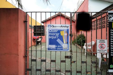 Casa à venda com 300m², 2 quartos e 2 vagasFachada 