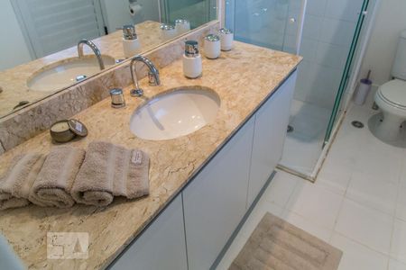 Studio à venda com 44m², 1 quarto e 1 vagaBanheiro - Detalhe