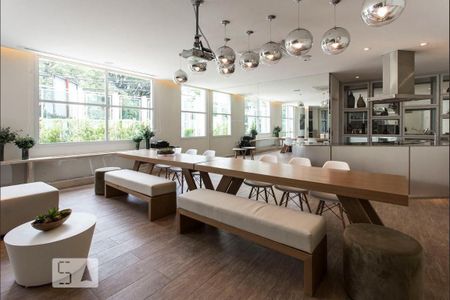 Studio à venda com 44m², 1 quarto e 1 vaga Studio à venda com 44m², 1 quarto e 1 vagaÁrea comum - Salão de festas