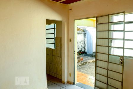 Sala de casa para alugar com 1 quarto, 60m² em Padre Eustáquio, Belo Horizonte