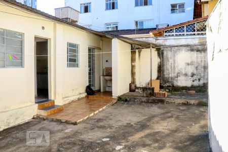Casa para alugar com 60m², 1 quarto e sem vagaÁrea Externa