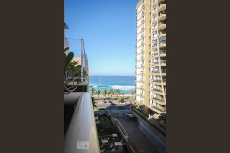 Apartamento à venda com 225m², 3 quartos e 1 vagaVista