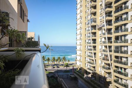 Apartamento à venda com 225m², 3 quartos e 1 vagaVista