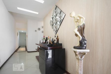 Apartamento à venda com 225m², 3 quartos e 1 vagaSala