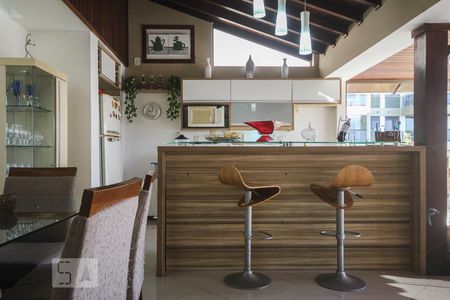 Apartamento à venda com 225m², 3 quartos e 1 vagaSala