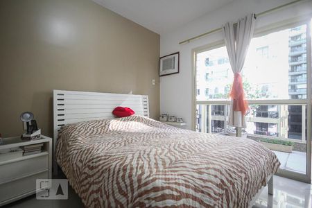 Apartamento à venda com 225m², 3 quartos e 1 vagaSuíte