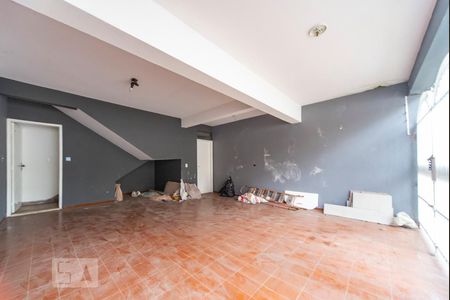 Casa à venda com 150m², 3 quartos e 2 vagasGaragem
