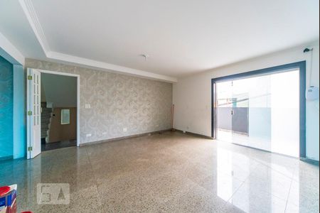 Sala de casa à venda com 3 quartos, 150m² em Vila Valparaiso, Santo André
