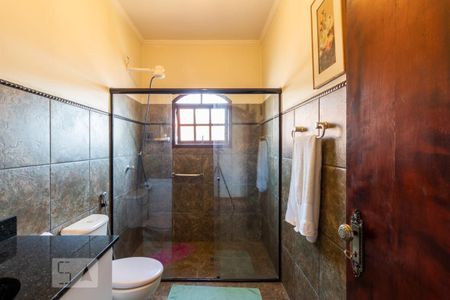 Casa à venda com 128m², 3 quartos e 4 vagasBanheiro 2