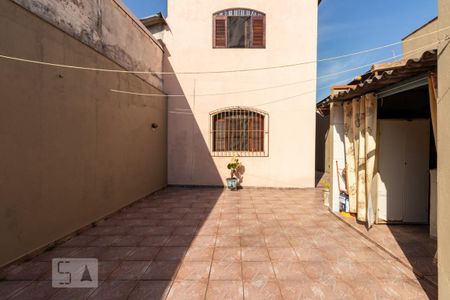 Casa à venda com 128m², 3 quartos e 4 vagasQuintal