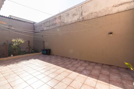 Casa à venda com 128m², 3 quartos e 4 vagasQuintal