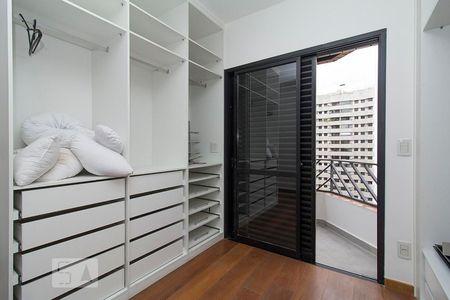 Apartamento para alugar com 145m², 2 quartos e 4 vagasCloset Quarto Suíte 1