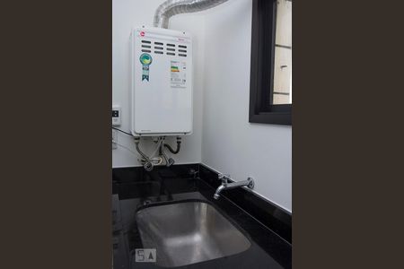 Apartamento para alugar com 145m², 2 quartos e 4 vagasDetalhe Área de Serviço