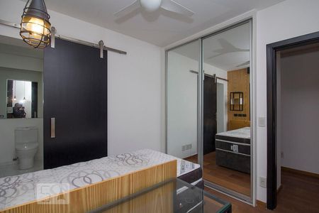 Apartamento para alugar com 145m², 2 quartos e 4 vagasQuarto Suíte 2 - Armários