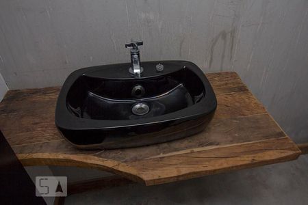 Apartamento para alugar com 145m², 2 quartos e 4 vagasDetalhe lavabo