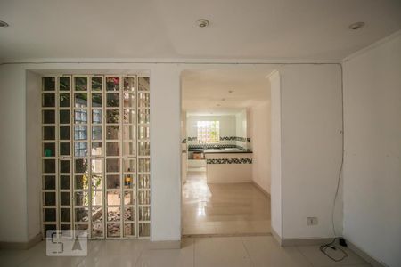 Sala de casa para alugar com 2 quartos, 78m² em Vila Santa Catarina, São Paulo