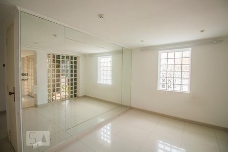 Sala de casa para alugar com 2 quartos, 78m² em Vila Santa Catarina, São Paulo