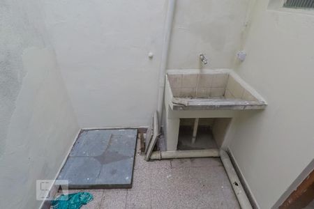 Casa à venda com 90m², 3 quartos e sem vagaLavanderia