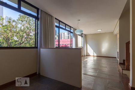 Sala de Apartamento com 4 quartos, 168m² Gutierrez