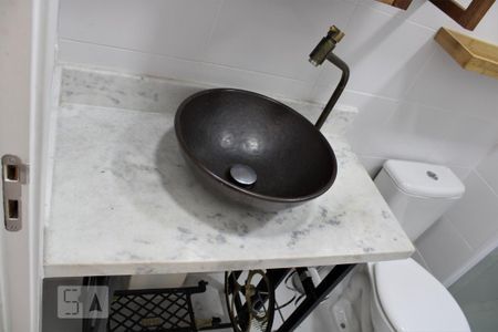 Apartamento para alugar com 35m², 1 quarto e sem vagaDetalhe banheiro