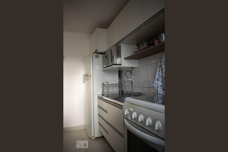 Cozinha de apartamento à venda com 2 quartos, 52m² em Partenon, Porto Alegre