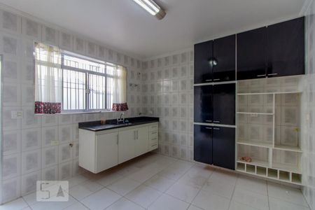 Casa à venda com 190m², 4 quartos e 1 vaga Casa à venda com 190m², 4 quartos e 1 vagaCozinha