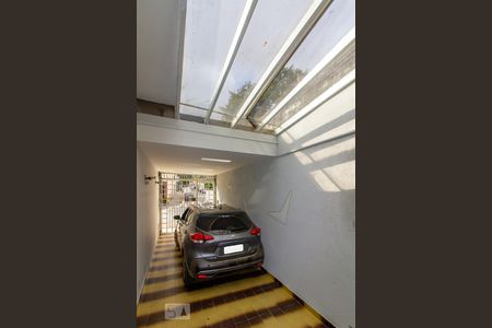 Casa à venda com 190m², 4 quartos e 1 vaga Casa à venda com 190m², 4 quartos e 1 vagaGaragem