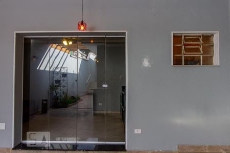 Casa à venda com 190m², 4 quartos e 1 vaga Casa à venda com 190m², 4 quartos e 1 vagaEscritório