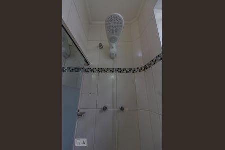 Casa à venda com 190m², 4 quartos e 1 vaga Casa à venda com 190m², 4 quartos e 1 vagaBanheiro 1